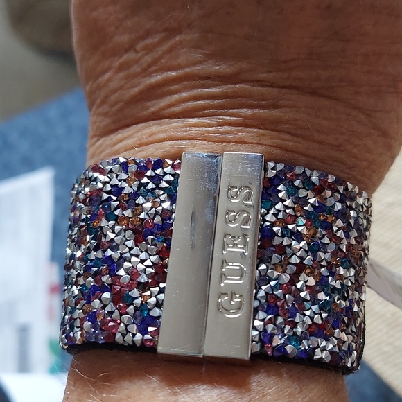 Guess Future is Bright cuff bracelet - Picture 8 of 10